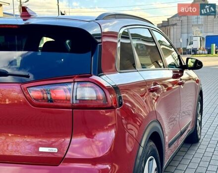 Красный Киа Niro, объемом двигателя 1.59 л и пробегом 115 тыс. км за 16900 $, фото 12 на Automoto.ua