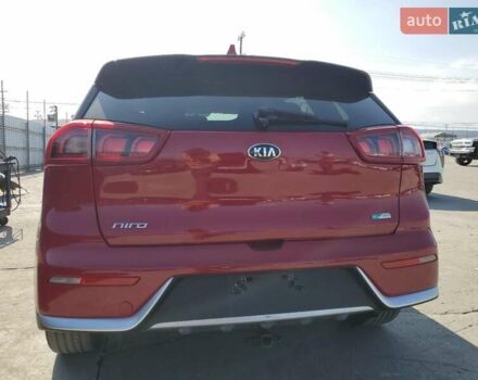 Красный Киа Niro, объемом двигателя 1.58 л и пробегом 163 тыс. км за 3000 $, фото 5 на Automoto.ua
