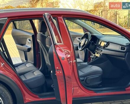 Красный Киа Niro, объемом двигателя 1.59 л и пробегом 115 тыс. км за 16900 $, фото 23 на Automoto.ua