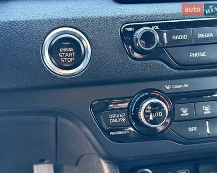 Красный Киа Niro, объемом двигателя 1.59 л и пробегом 115 тыс. км за 16900 $, фото 33 на Automoto.ua