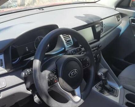 Красный Киа Niro, объемом двигателя 1.58 л и пробегом 68 тыс. км за 14999 $, фото 1 на Automoto.ua