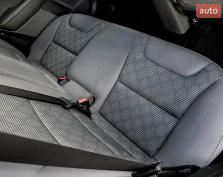 Красный Киа Niro, объемом двигателя 1.58 л и пробегом 56 тыс. км за 14500 $, фото 30 на Automoto.ua