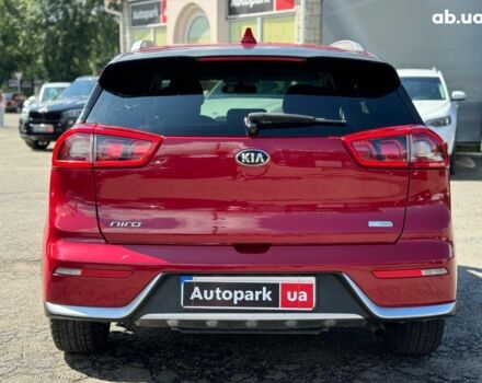 Красный Киа Niro, объемом двигателя 1.6 л и пробегом 82 тыс. км за 17290 $, фото 5 на Automoto.ua