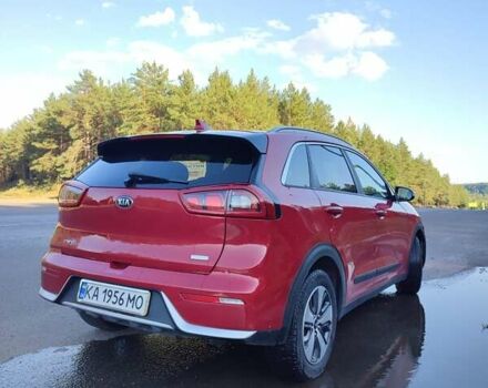 Красный Киа Niro, объемом двигателя 1.58 л и пробегом 150 тыс. км за 13500 $, фото 8 на Automoto.ua