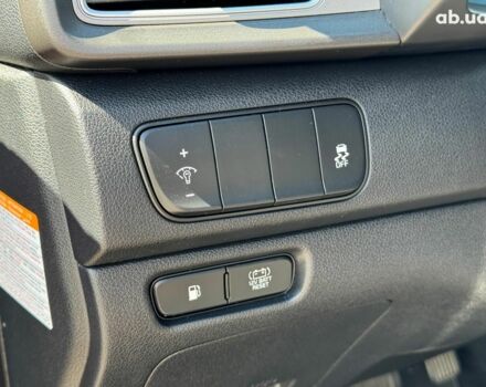 Красный Киа Niro, объемом двигателя 1.6 л и пробегом 82 тыс. км за 17290 $, фото 19 на Automoto.ua