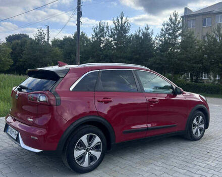 Червоний Кіа Niro, об'ємом двигуна 1.58 л та пробігом 88 тис. км за 14500 $, фото 4 на Automoto.ua