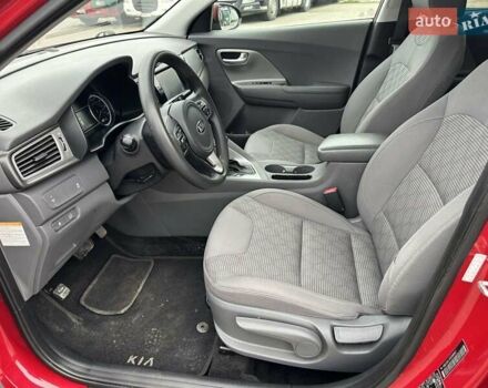 Червоний Кіа Niro, об'ємом двигуна 1.58 л та пробігом 168 тис. км за 14900 $, фото 8 на Automoto.ua