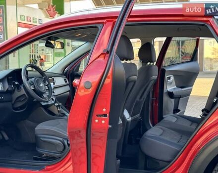 Красный Киа Niro, объемом двигателя 1.59 л и пробегом 115 тыс. км за 16900 $, фото 24 на Automoto.ua