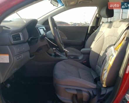 Кіа Niro 2017 у Львові на Automoto.ua Червоний Кіа Niro, об'ємом двигуна 1.58 л та пробігом 137 тис. км за 3000 $, фото 6 на Automoto.ua