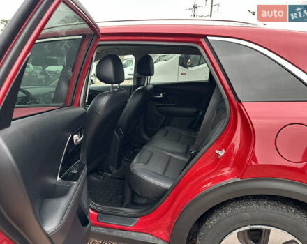 Красный Киа Niro, объемом двигателя 1.58 л и пробегом 190 тыс. км за 13000 $, фото 22 на Automoto.ua