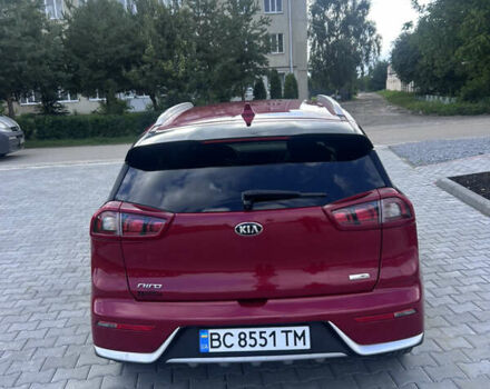 Червоний Кіа Niro, об'ємом двигуна 1.58 л та пробігом 88 тис. км за 14500 $, фото 3 на Automoto.ua