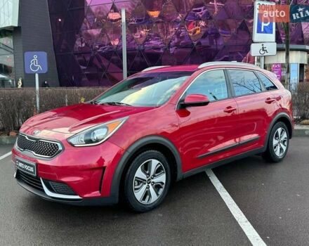 Красный Киа Niro, объемом двигателя 1.58 л и пробегом 87 тыс. км за 15990 $, фото 3 на Automoto.ua