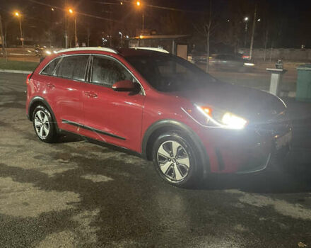 Червоний Кіа Niro, об'ємом двигуна 1.6 л та пробігом 180 тис. км за 12800 $, фото 1 на Automoto.ua