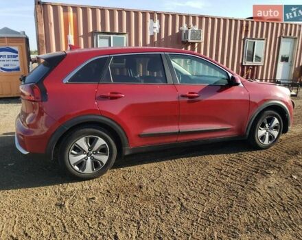 Кіа Niro 2017 у Львові на Automoto.ua Червоний Кіа Niro, об'ємом двигуна 1.58 л та пробігом 137 тис. км за 3000 $, фото 2 на Automoto.ua