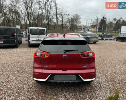 Красный Киа Niro, объемом двигателя 1.58 л и пробегом 190 тыс. км за 13000 $, фото 9 на Automoto.ua