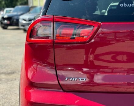 Красный Киа Niro, объемом двигателя 1.6 л и пробегом 82 тыс. км за 17290 $, фото 13 на Automoto.ua