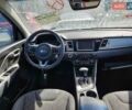 Красный Киа Niro, объемом двигателя 1.58 л и пробегом 76 тыс. км за 11700 $, фото 21 на Automoto.ua