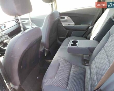 Красный Киа Niro, объемом двигателя 1.58 л и пробегом 76 тыс. км за 11700 $, фото 52 на Automoto.ua