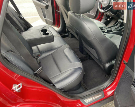 Красный Киа Niro, объемом двигателя 1.58 л и пробегом 119 тыс. км за 16200 $, фото 16 на Automoto.ua