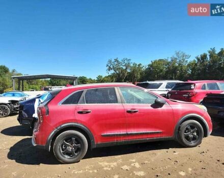 Красный Киа Niro, объемом двигателя 1.58 л и пробегом 76 тыс. км за 11700 $, фото 54 на Automoto.ua