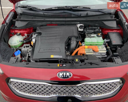 Красный Киа Niro, объемом двигателя 1.58 л и пробегом 119 тыс. км за 17250 $, фото 26 на Automoto.ua