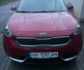 Красный Киа Niro, объемом двигателя 1.58 л и пробегом 67 тыс. км за 16300 $, фото 1 на Automoto.ua