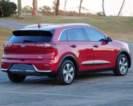 Красный Киа Niro, объемом двигателя 1.6 л и пробегом 40 тыс. км за 12400 $, фото 5 на Automoto.ua