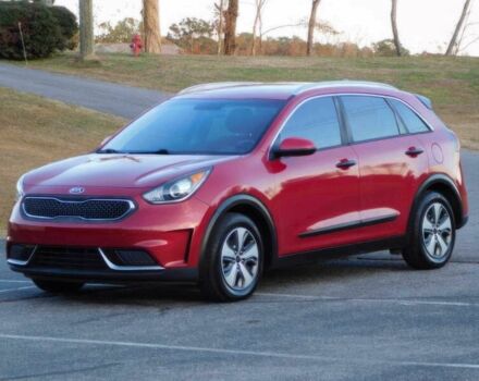 Красный Киа Niro, объемом двигателя 1.6 л и пробегом 40 тыс. км за 12400 $, фото 1 на Automoto.ua