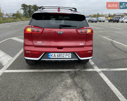 Красный Киа Niro, объемом двигателя 1.58 л и пробегом 119 тыс. км за 17250 $, фото 6 на Automoto.ua