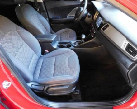 Красный Киа Niro, объемом двигателя 1.6 л и пробегом 40 тыс. км за 12400 $, фото 7 на Automoto.ua
