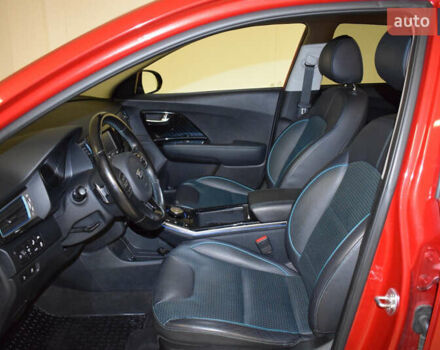 Красный Киа Niro, объемом двигателя 0 л и пробегом 83 тыс. км за 13300 $, фото 15 на Automoto.ua