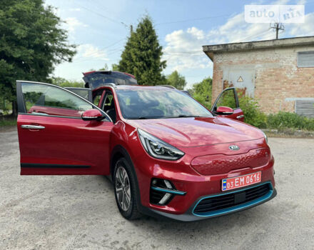 Красный Киа Niro, объемом двигателя 0 л и пробегом 86 тыс. км за 16999 $, фото 32 на Automoto.ua