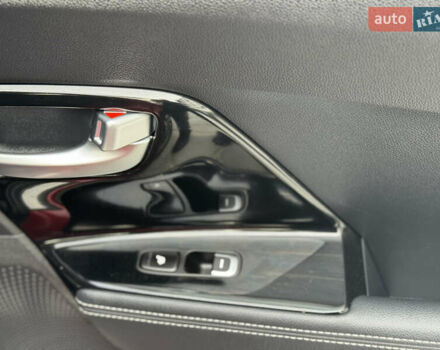 Красный Киа Niro, объемом двигателя 0 л и пробегом 135 тыс. км за 17299 $, фото 55 на Automoto.ua