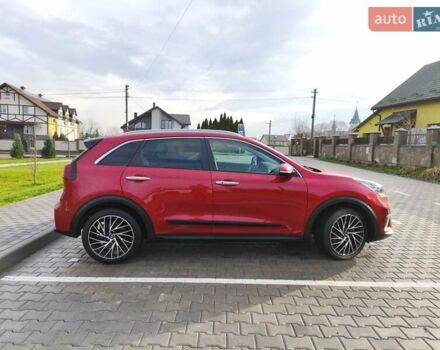 Красный Киа Niro, объемом двигателя 0 л и пробегом 138 тыс. км за 18800 $, фото 18 на Automoto.ua
