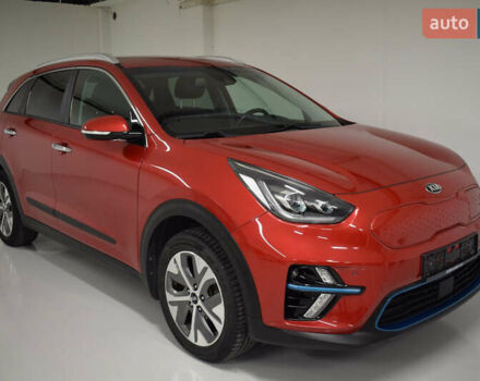 Красный Киа Niro, объемом двигателя 0 л и пробегом 83 тыс. км за 13300 $, фото 1 на Automoto.ua