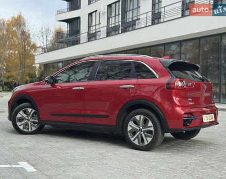 Красный Киа Niro, объемом двигателя 0 л и пробегом 135 тыс. км за 17299 $, фото 19 на Automoto.ua