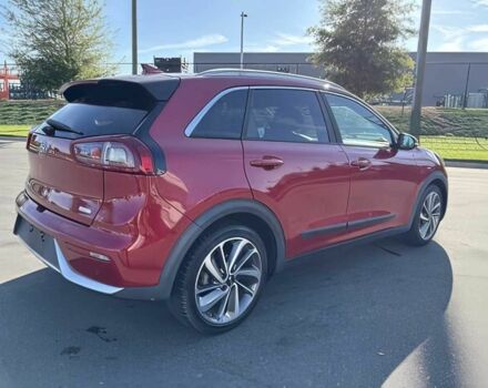 Киа Niro 2019 в Кривом Роге на Automoto.ua Красный Киа Niro, объемом двигателя 1.6 л и пробегом 36 тыс. км за 10000 $, фото 3 на Automoto.ua