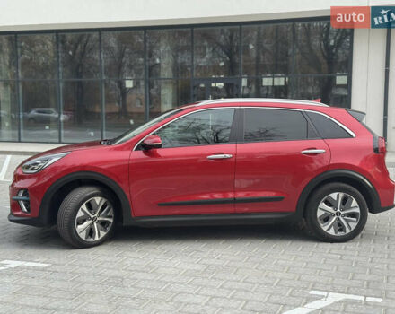 Красный Киа Niro, объемом двигателя 0 л и пробегом 135 тыс. км за 17299 $, фото 21 на Automoto.ua