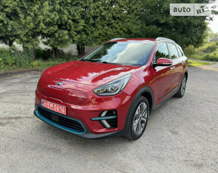 Красный Киа Niro, объемом двигателя 0 л и пробегом 86 тыс. км за 16999 $, фото 1 на Automoto.ua