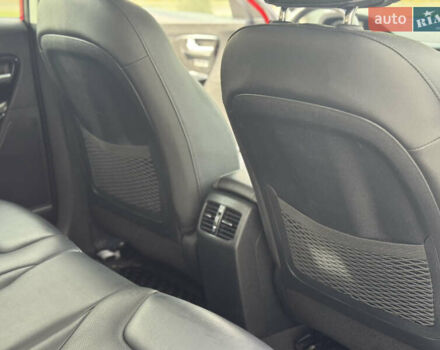 Красный Киа Niro, объемом двигателя 0 л и пробегом 135 тыс. км за 17299 $, фото 40 на Automoto.ua