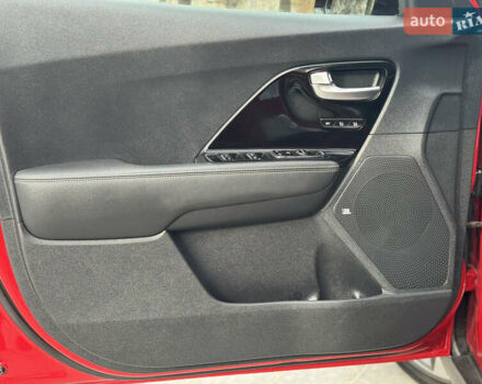 Красный Киа Niro, объемом двигателя 0 л и пробегом 135 тыс. км за 17299 $, фото 44 на Automoto.ua