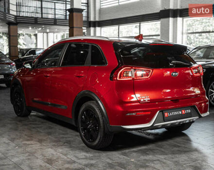 Красный Киа Niro, объемом двигателя 1.58 л и пробегом 163 тыс. км за 14900 $, фото 11 на Automoto.ua