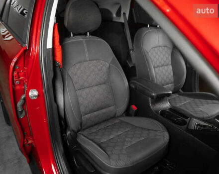 Красный Киа Niro, объемом двигателя 1.58 л и пробегом 163 тыс. км за 14900 $, фото 33 на Automoto.ua