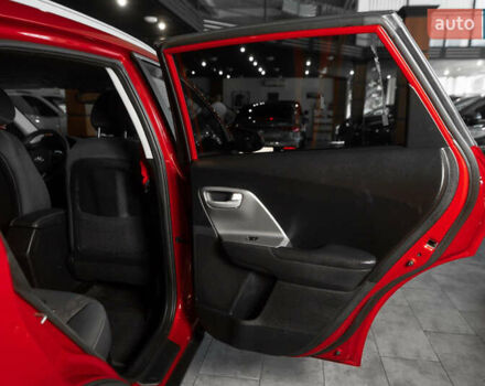 Красный Киа Niro, объемом двигателя 1.58 л и пробегом 163 тыс. км за 14900 $, фото 36 на Automoto.ua