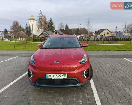Красный Киа Niro, объемом двигателя 0 л и пробегом 138 тыс. км за 18800 $, фото 3 на Automoto.ua
