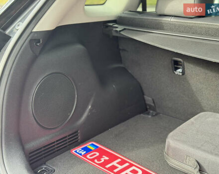 Красный Киа Niro, объемом двигателя 0 л и пробегом 135 тыс. км за 17299 $, фото 48 на Automoto.ua