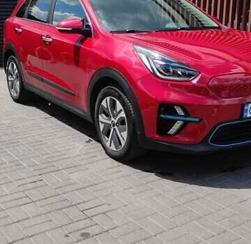 Червоний Кіа Niro, об'ємом двигуна 0 л та пробігом 169 тис. км за 17300 $, фото 9 на Automoto.ua