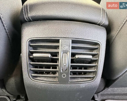 Красный Киа Niro, объемом двигателя 0 л и пробегом 163 тыс. км за 17850 $, фото 55 на Automoto.ua