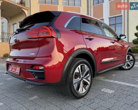 Красный Киа Niro, объемом двигателя 0 л и пробегом 67 тыс. км за 19850 $, фото 48 на Automoto.ua