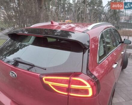 Красный Киа Niro, объемом двигателя 0 л и пробегом 87 тыс. км за 20492 $, фото 67 на Automoto.ua